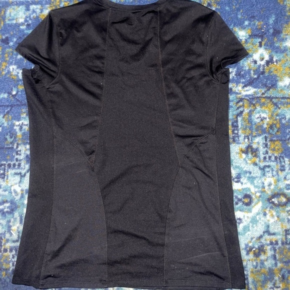 Alo Yoga Alosoft Finesse Tee - Picture 4 of 6